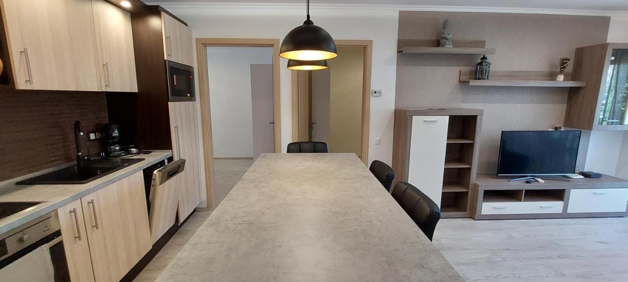 Laguna Beach Apartmanok Siófok Exteriör bild
