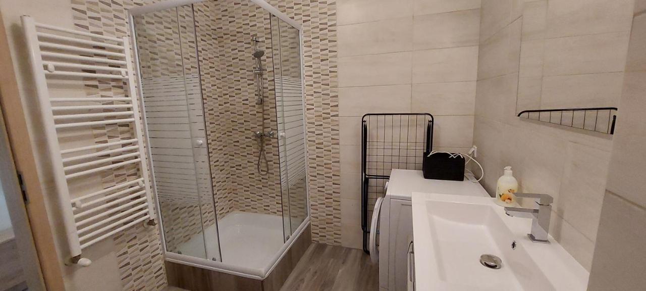 Laguna Beach Apartmanok Siófok Exteriör bild