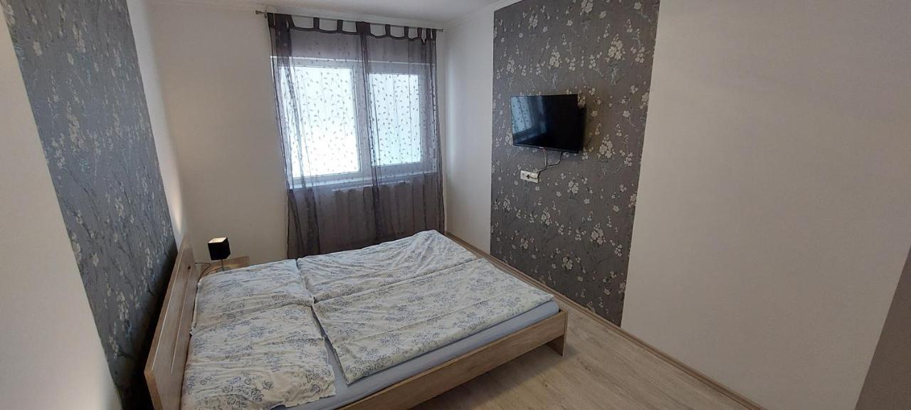 Laguna Beach Apartmanok Siófok Exteriör bild