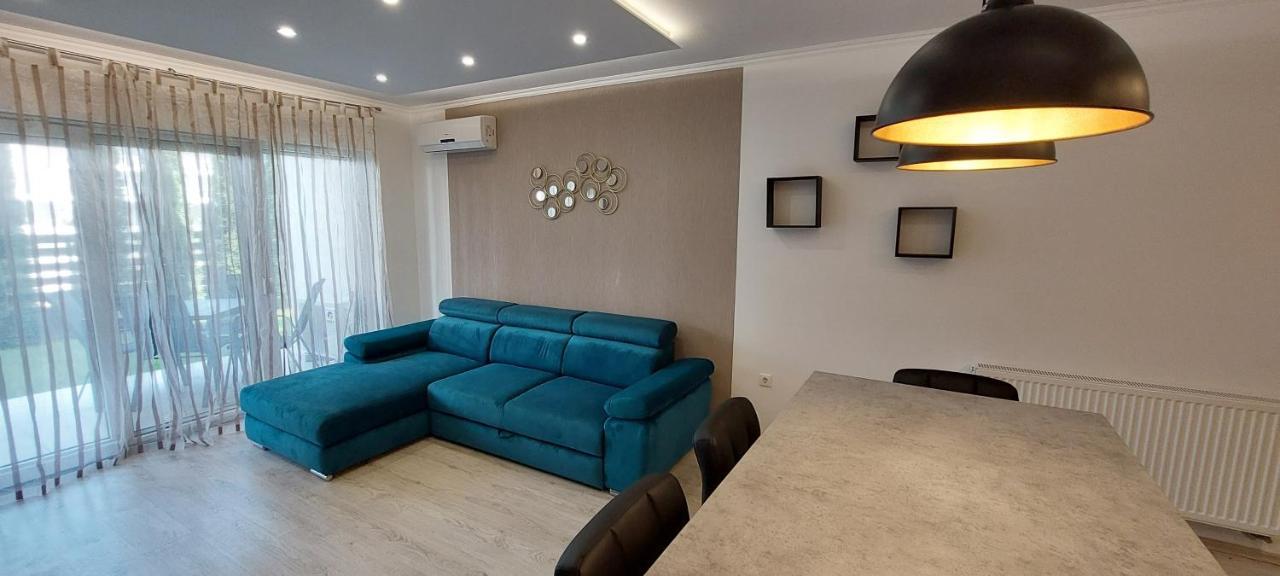 Laguna Beach Apartmanok Siófok Exteriör bild