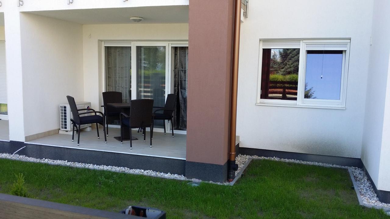 Laguna Beach Apartmanok Siófok Exteriör bild
