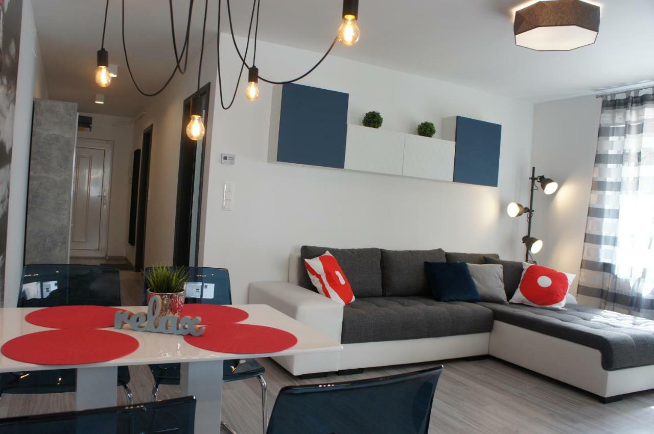 Laguna Beach Apartmanok Siófok Exteriör bild