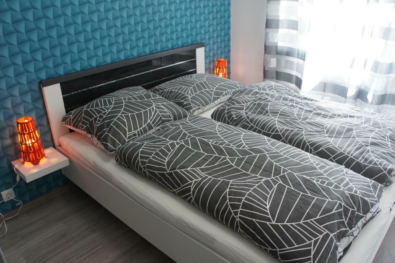 Laguna Beach Apartmanok Siófok Exteriör bild